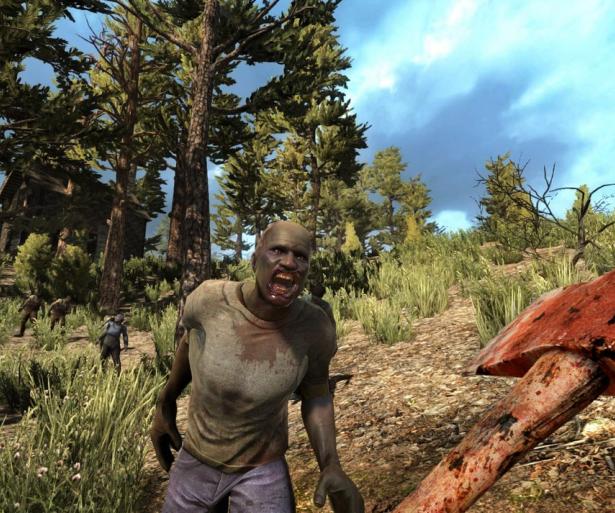 Use an axe to defend yourself against the undead in 7 Days to Die